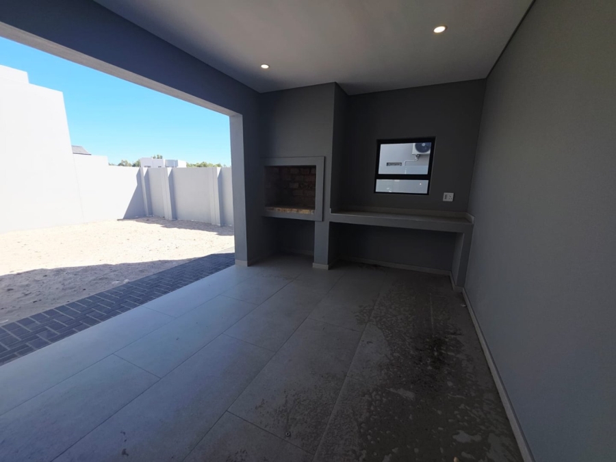 4 Bedroom Property for Sale in Sandown Western Cape